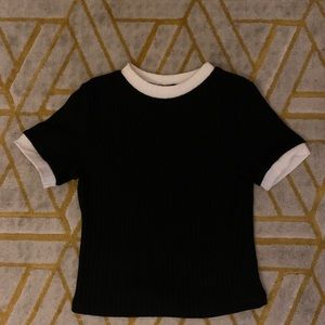 Brandy Melville cropped rib black and white tee